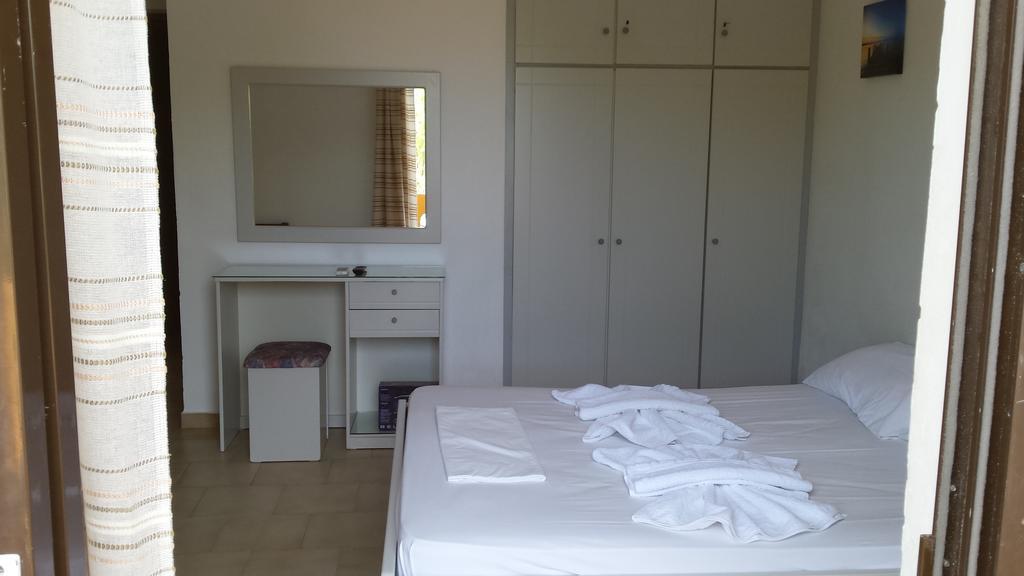 Rooms Leonidas กิสเซมอส ภายนอก รูปภาพ