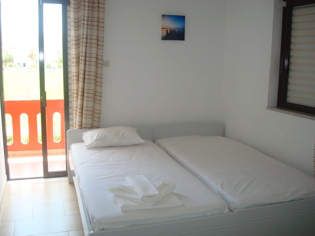 Rooms Leonidas กิสเซมอส ภายนอก รูปภาพ